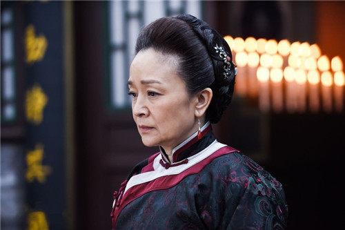 俺爹是卧底美惠子演员，科技巨擘重塑生活体验
