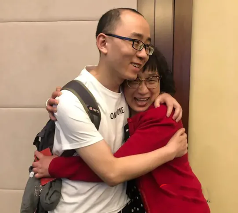 李静芝最新微博分享，探索自然美景之旅，寻找内心平和之旅