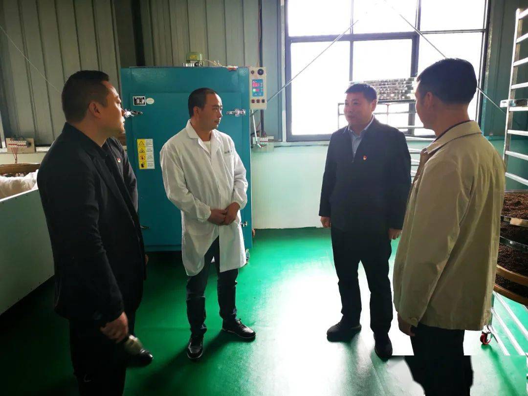 最新党的进展，小明的快乐日常感受党的温暖