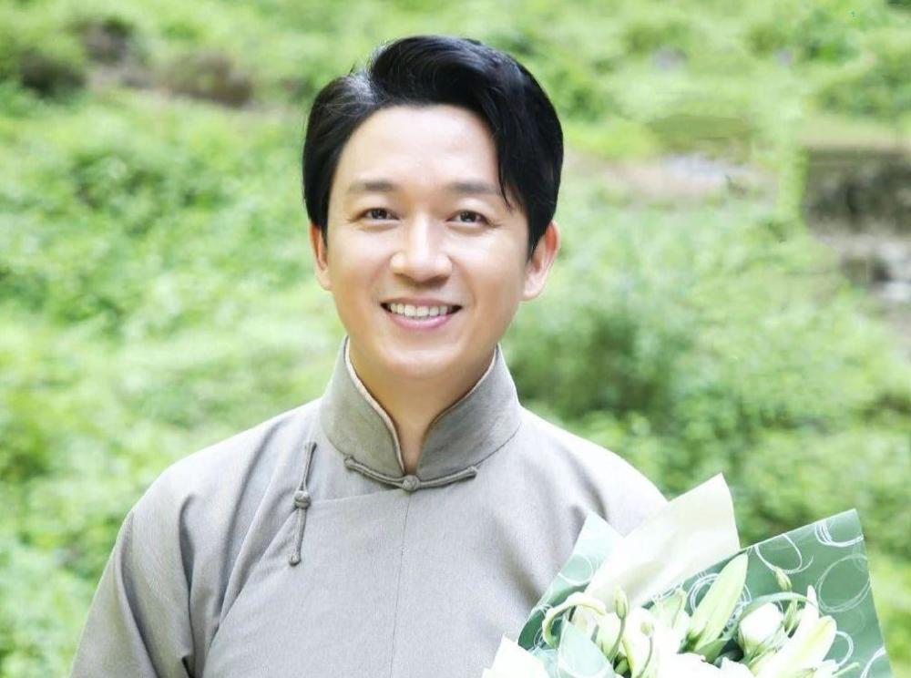 潘粤明最新动态揭秘，追踪学习明星技能与动态全攻略！